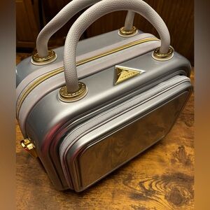 Triforce hard side beauty care